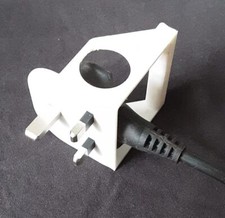 5 x UK mains plug pullers