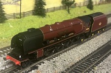 Hornby R3555 OO GAUGE PRINCESS