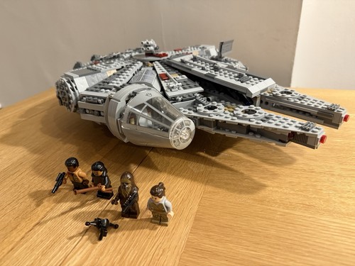 Lego millennium falcon 75105 - millennium,