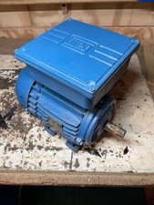WEG  Cast Iron Electric Motor 1.1kW 1430rpm single-Phase  25mm shaft, unused
