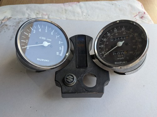 Suzuki gt250 clock and - gt250,
