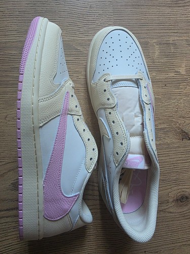 Travis scott jordan - 1, low