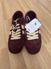 Ladies Brand New Size 5