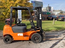 CPQ 20 fork lift forklift truck stacker Nissan engine container spec triple mast