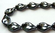 19 (mm) CZECH GLASS TWISTED