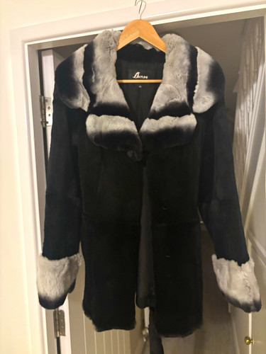 Mid length chinchilla fur - fur, trim
