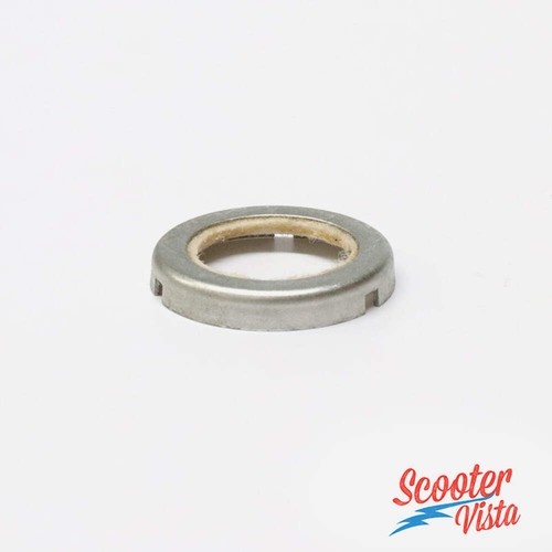 Vespa rear hub oil - vespa, px