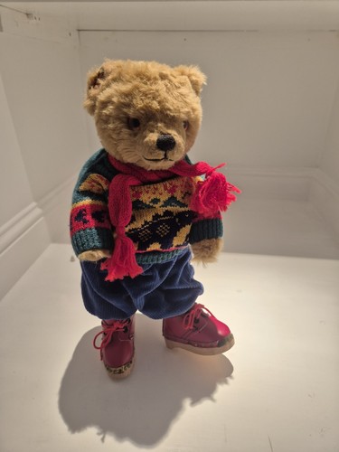 Wendy phillips deans bear - wendy,