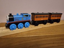 Learning Curve Thomas Wooden Railway - Thomas, Clarabel and Annie Carriages