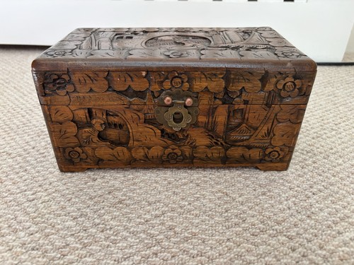 Vintage medium hand carved - vintage,