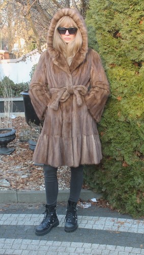 100 real ranch - real, fur