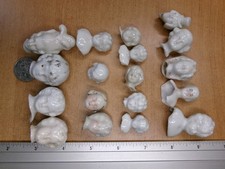 18  antique Germany  biedermeier frozen china shoulder heads doll   age 1820 ,