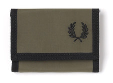 BNWT FRED PERRY AUTHENTIC