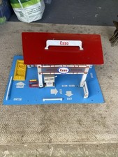 Esso Car Garage Scale Model