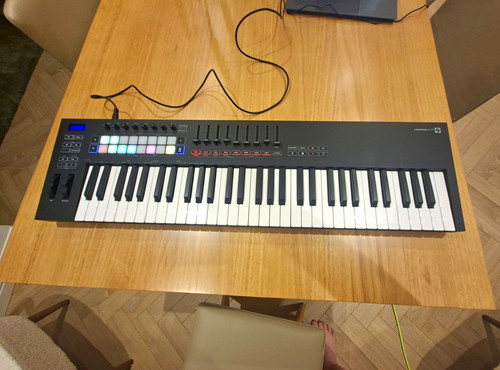 Novation launchkey midi - novation,
