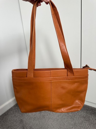 Jobis medium tan leather