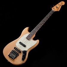 Fender Chilli Beans. Maika