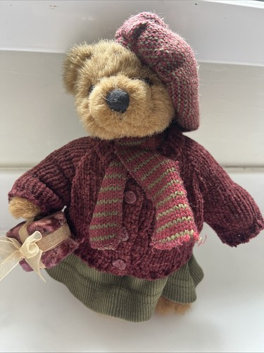 Dora rare collectible - dora, bear