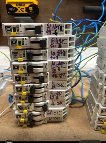 Square qoe b32a rcbo - x,