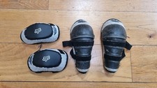Fox Titan Peewee Knee Pads And