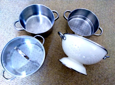 Maxwell Williams Cream Enamel Large Colander & x 3 Stainless Steam Stacker Pans