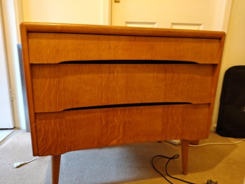 Vintage chest drawers in - vintage, of