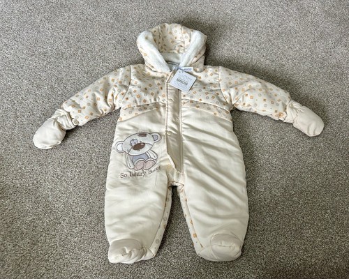 Nursery time cream - nursery, hooded