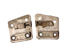 reliant regal door striker 325