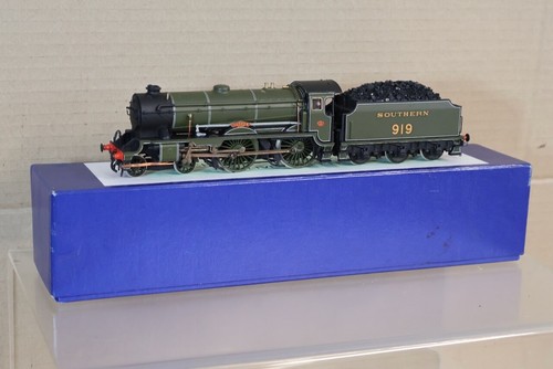 Hornby kit built - built, painted