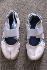 Nike Air Rifts Trainers White blue  Split-Toe Design Size 6.5