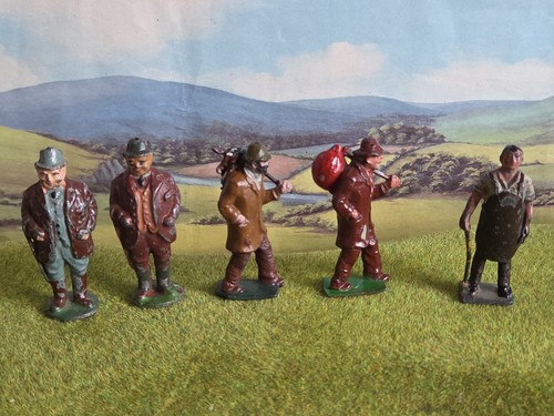 Vintage lead farm figures - vintage,