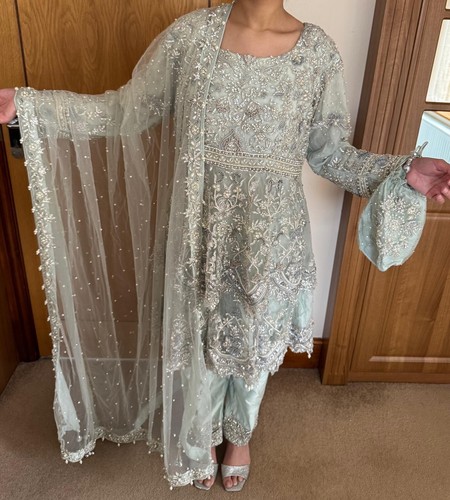 Pakistani partywear - pakistani,