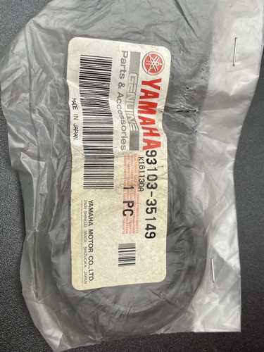 Original yamaha zeal oil - yamaha,