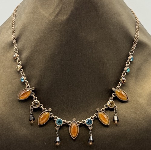 Costume jewellery necklace - jewellery,
