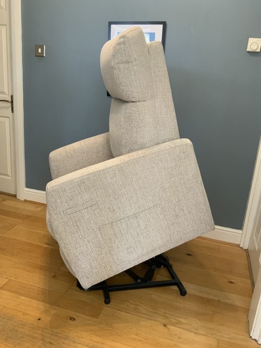 Apollo riser recliner chair - ,