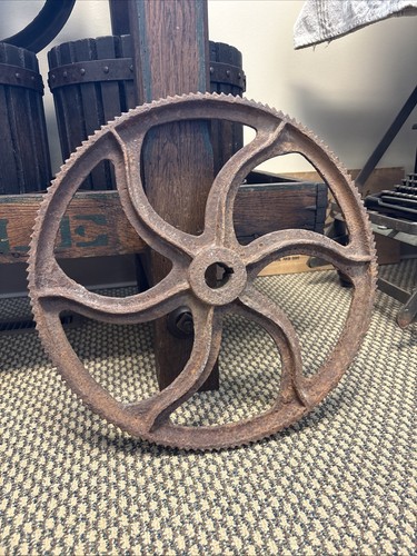 Antique cast iron - 16”, gear