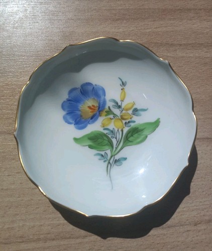 Vintage meissen flower inch - flower,