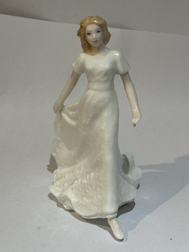 Small royal doulton figure - royal,