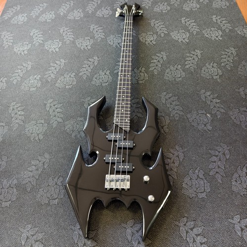 Black metal bass guitar - black,