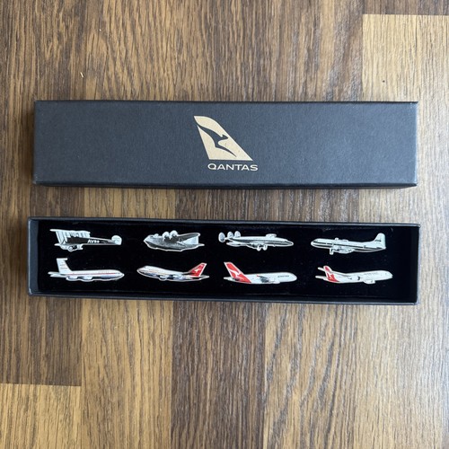 Qantas logo evolution pin - evolution, 8