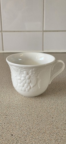 Lovely vintage wedgwood - a,