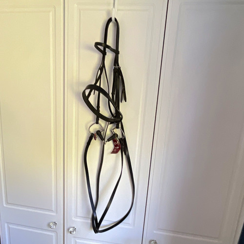Black leather rubber cheek - rubber,