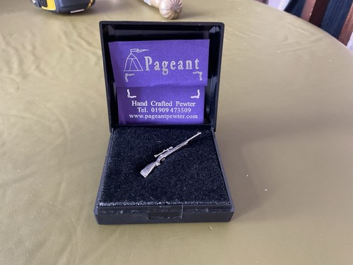 Vintage pageant pewter rifle - pewter,
