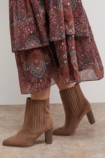 Oasis Taupe Chelsea Boots Womens Daywear Boots