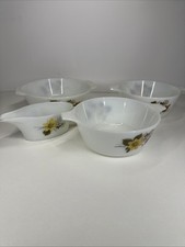 4 X Vintage Pyrex Autumn Glory  Design - Large And Small Dishes, Jug - No Lids