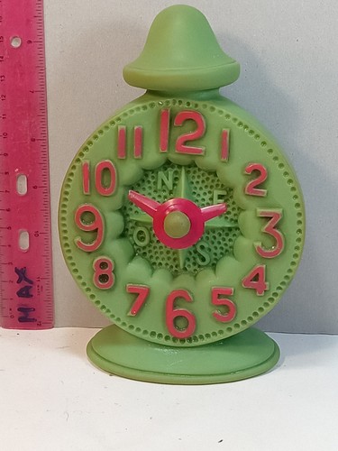 Vtg clock with mushroom bell - mushroom,