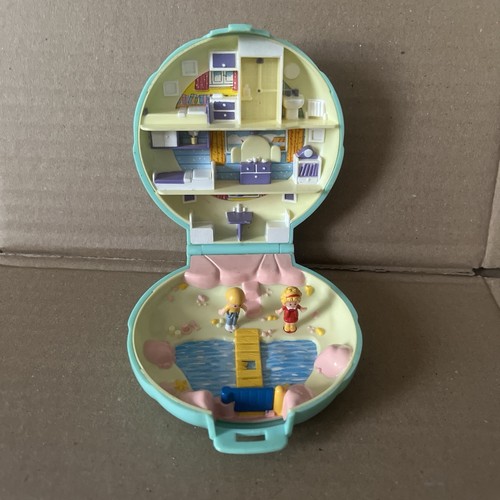 Polly pocket beach - polly, polly’s