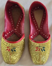 PAKISTANI INDIAN WEDDING GOLD