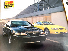 SVT MUSTANG COBRA vs BULLITT