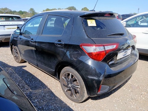 Toyota yaris vitz - hybrid,